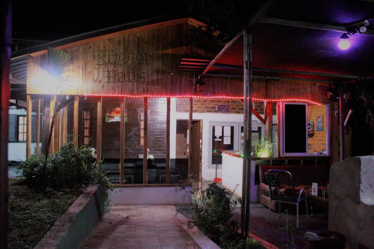 Krieger Haus Hostel Πουέρτο Ιγκουασού Εξωτερικό φωτογραφία