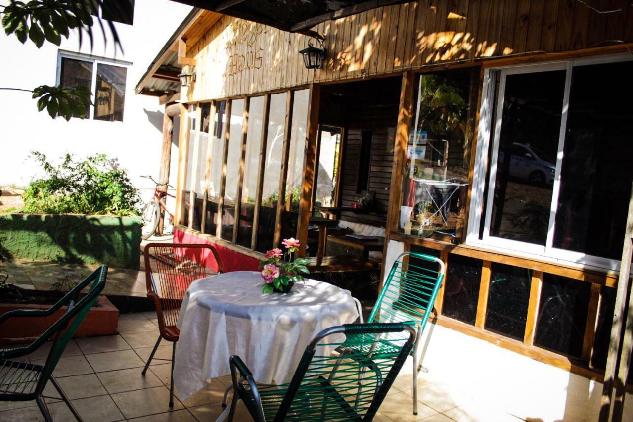Krieger Haus Hostel Πουέρτο Ιγκουασού Εξωτερικό φωτογραφία