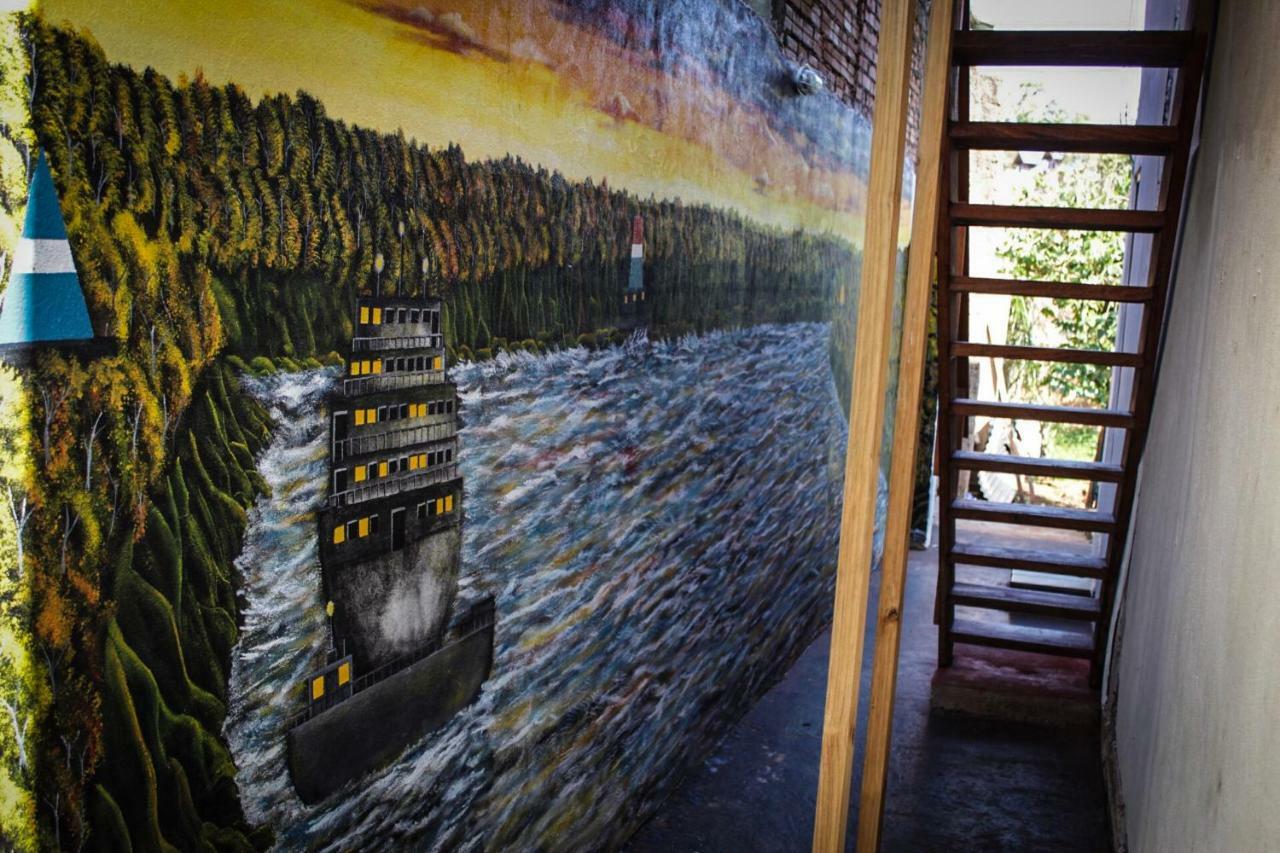 Krieger Haus Hostel Πουέρτο Ιγκουασού Εξωτερικό φωτογραφία